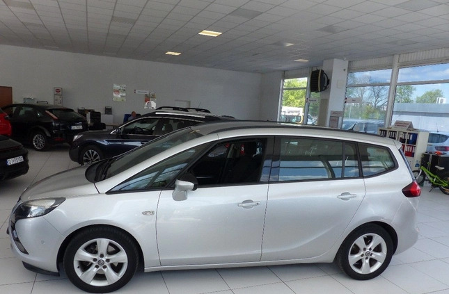 Opel Zafira cena 33000 przebieg: 227200, rok produkcji 2012 z Nysa małe 301